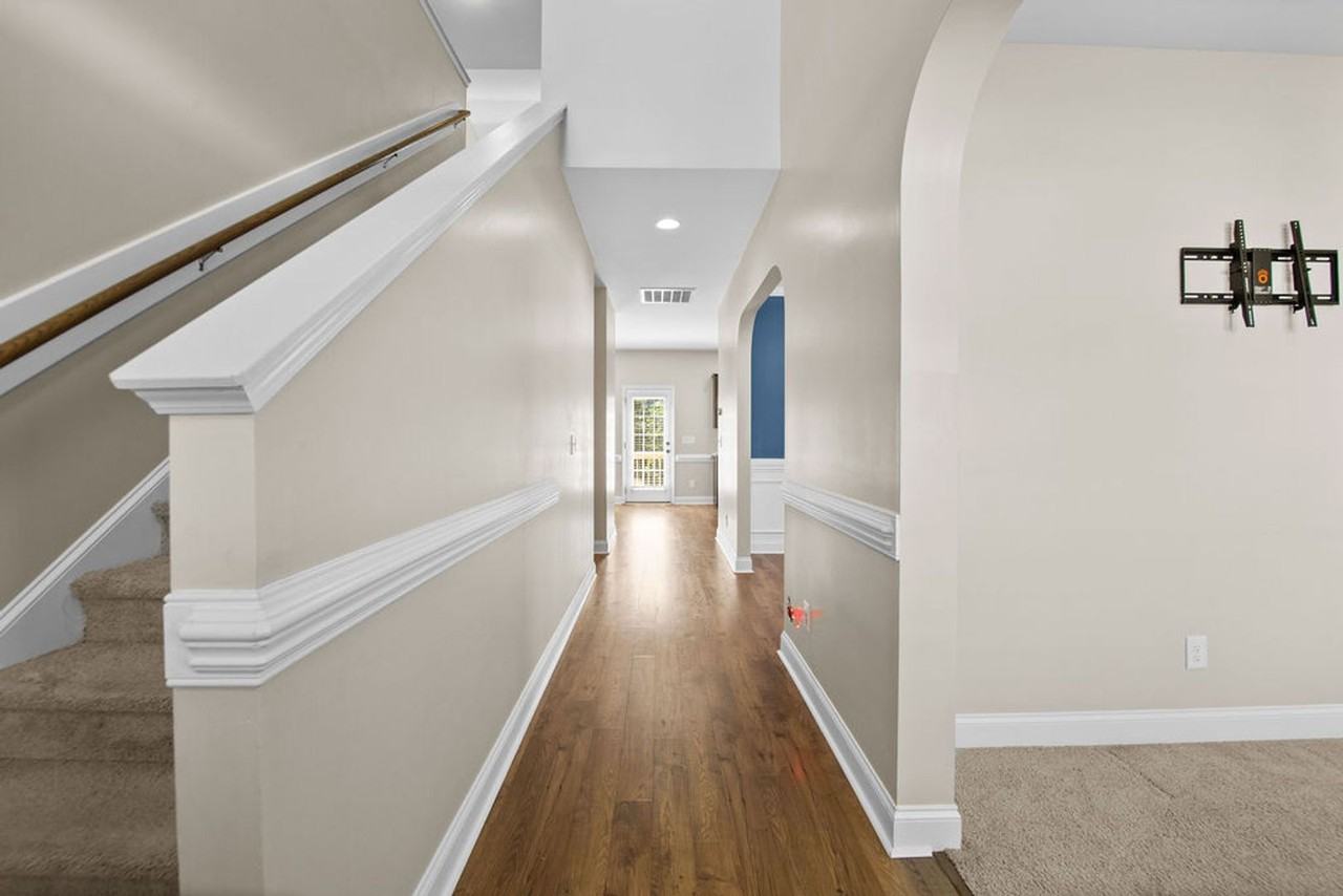 236 Pittfield Run - Photo 3 of 34