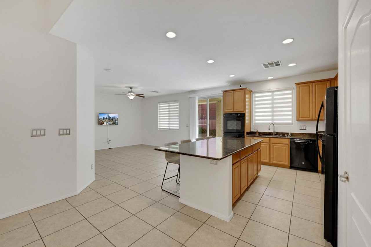 4913 Calabash Pl - Photo 7 of 20