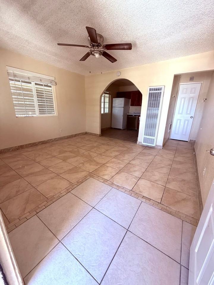 6614 Tamarisk Ave - Photo 6 of 15