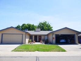 featured image of 8960 RRO 8960 Laguna Vista Ct