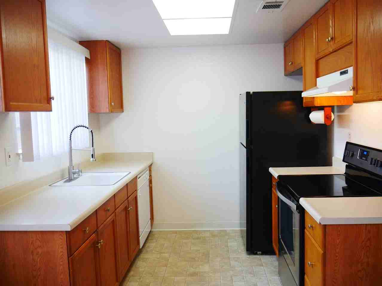 8960 RRO 8960 Laguna Vista Ct - Photo 7 of 21