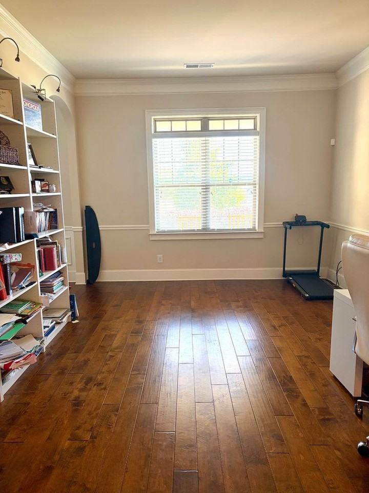 633 Corsica Ln - Photo 2 of 29
