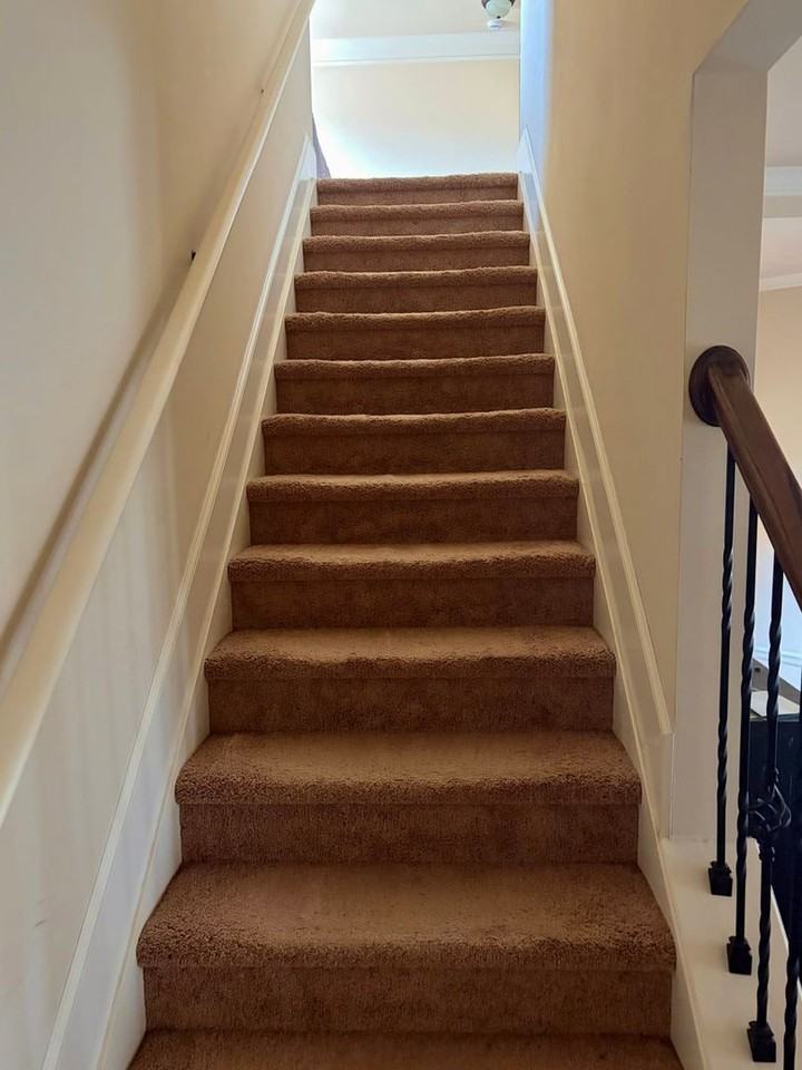 633 Corsica Ln - Photo 4 of 29