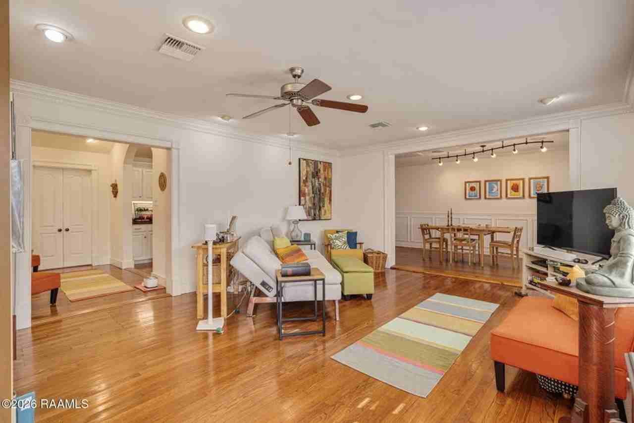 706 Harding St - Photo 2 of 22