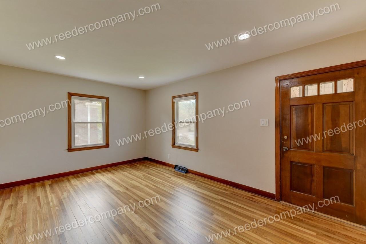 7019 Chestnut Ave - Photo 2 of 19