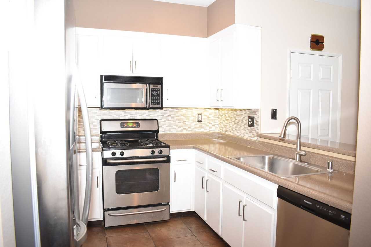 1281 Aguirre Dr - Photo 6 of 22