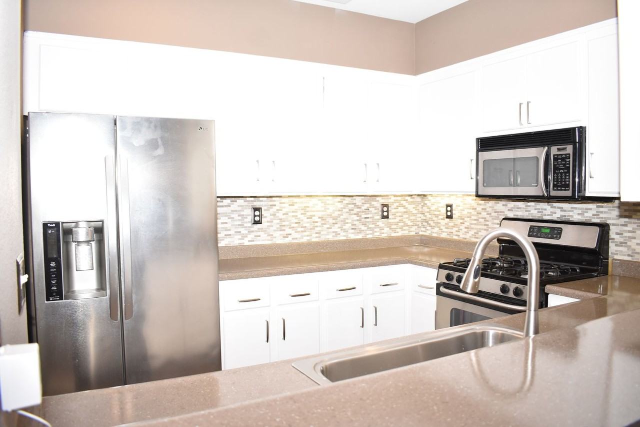 1281 Aguirre Dr - Photo 7 of 22