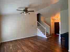 featured image of 104 N 14th St