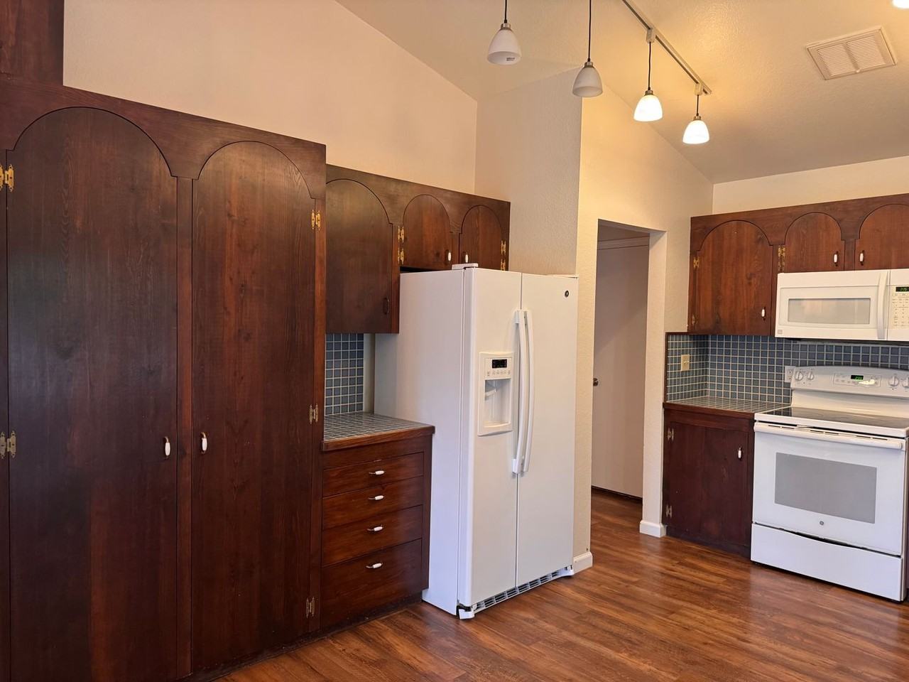 104 N 14th St - Photo 4 of 23