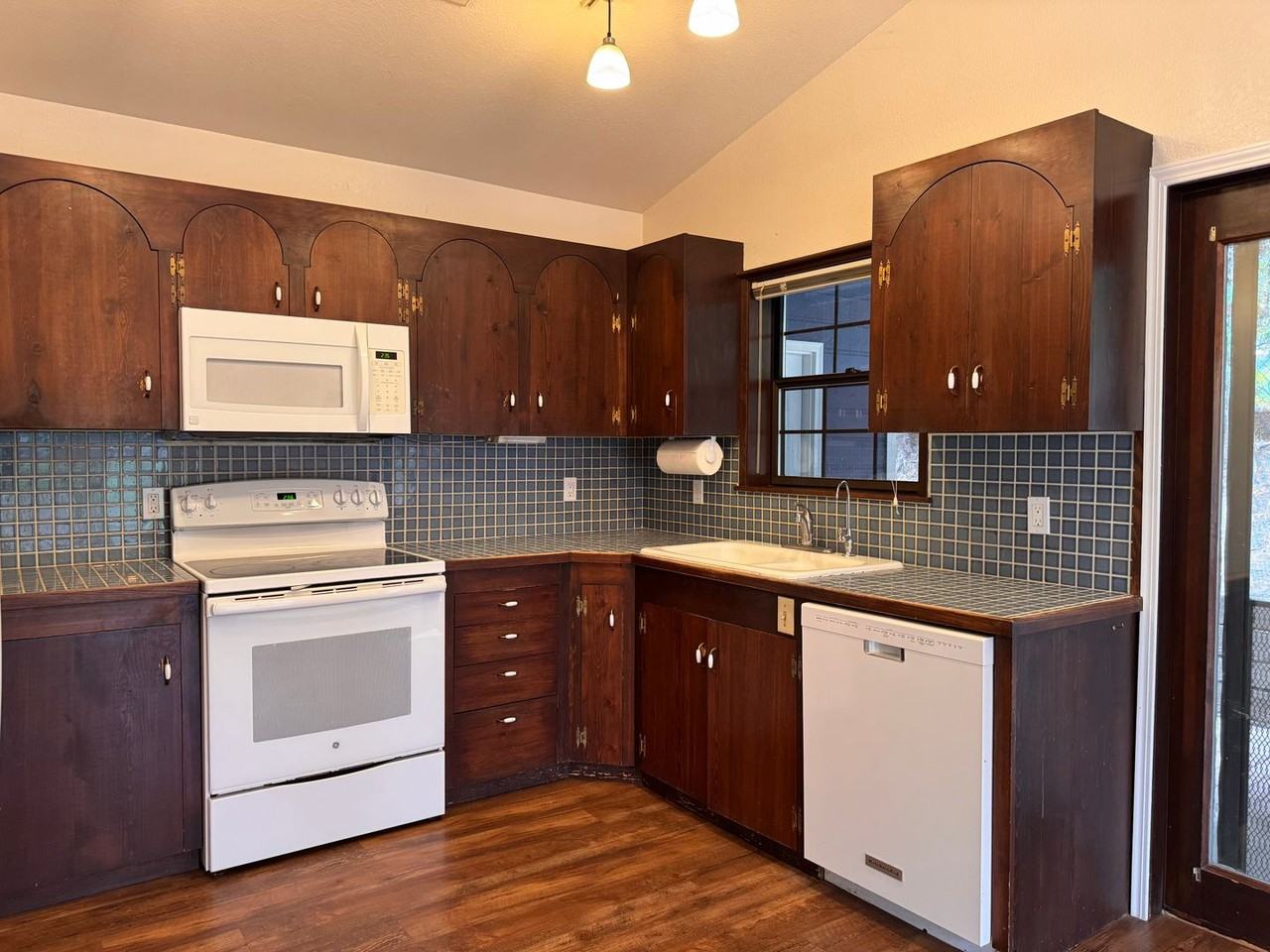 104 N 14th St - Photo 5 of 23