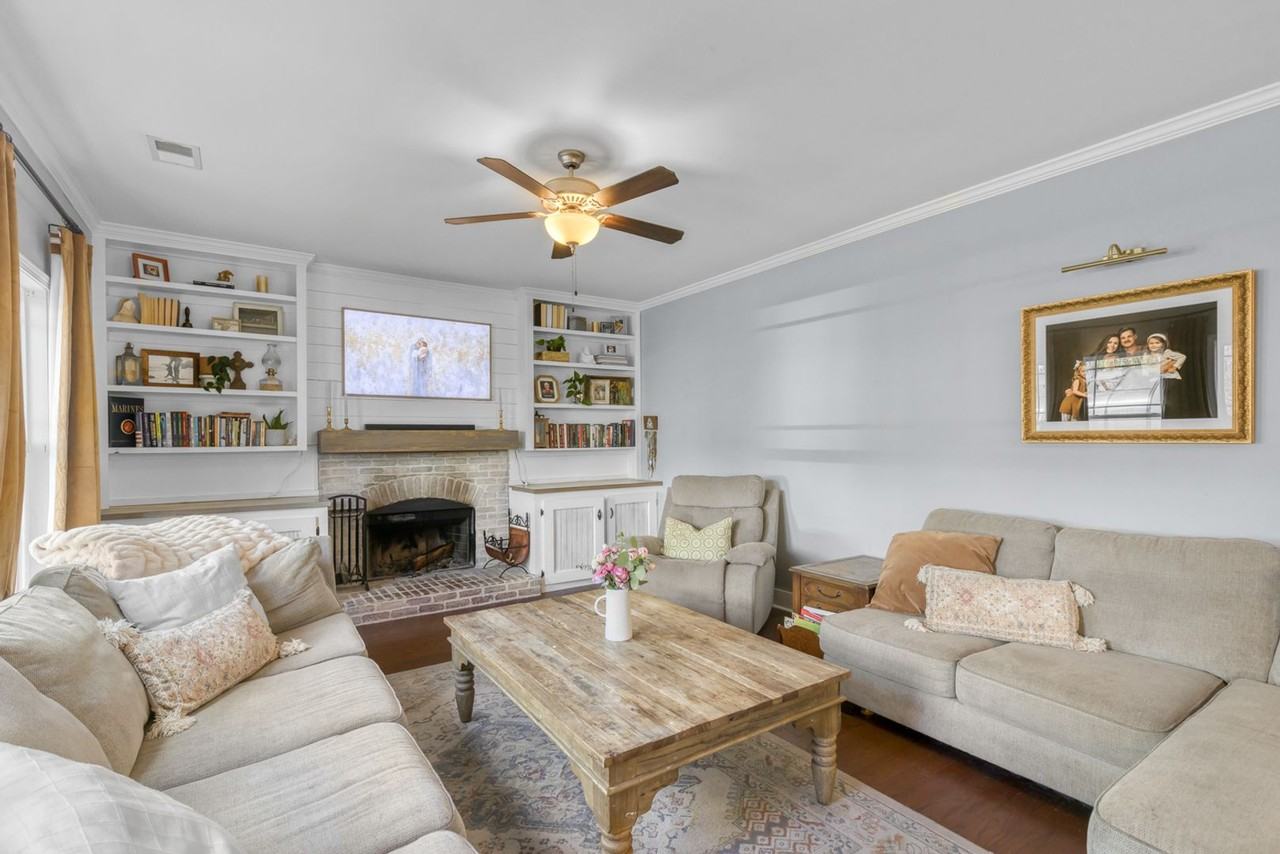 324 Frontier Cir - Photo 6 of 42