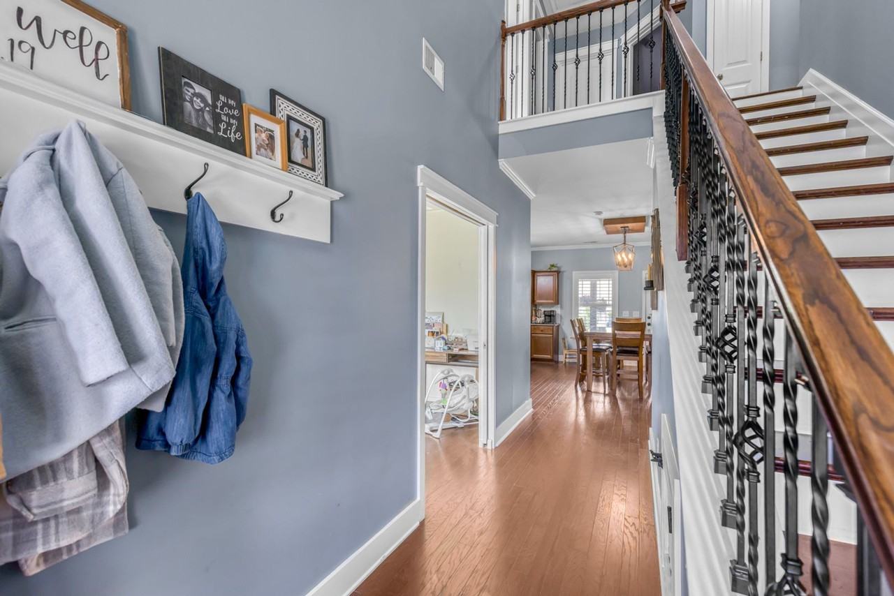 324 Frontier Cir - Photo 7 of 42