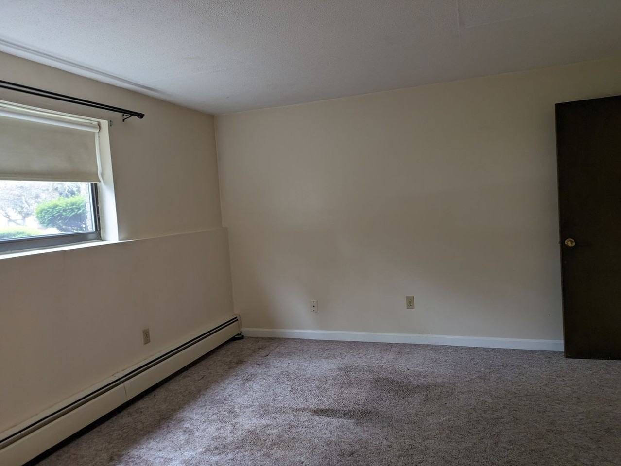 14 Tiffany Rd #2 - Photo 5 of 10
