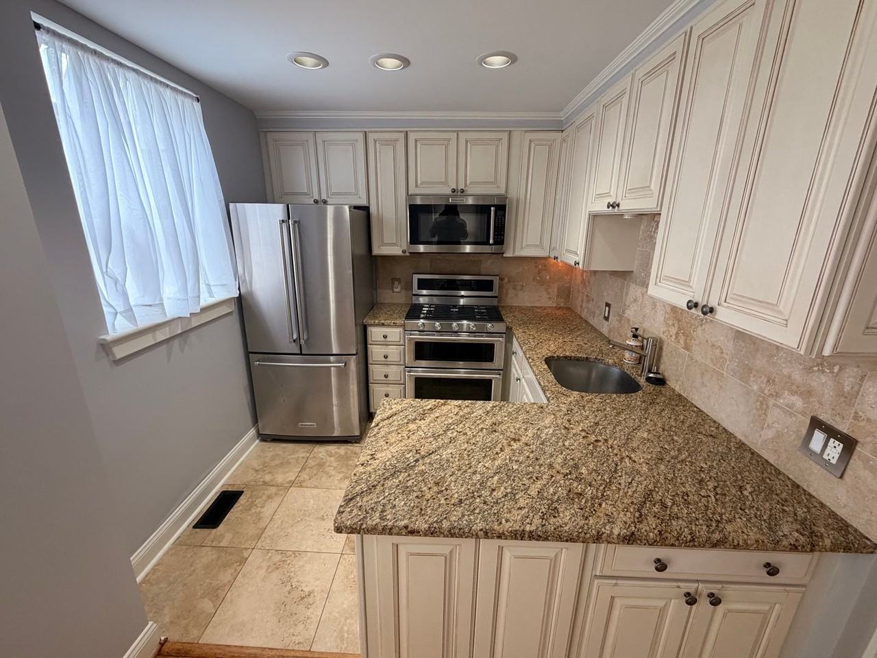 804 Piedmont Ave Ne - Photo 5 of 11