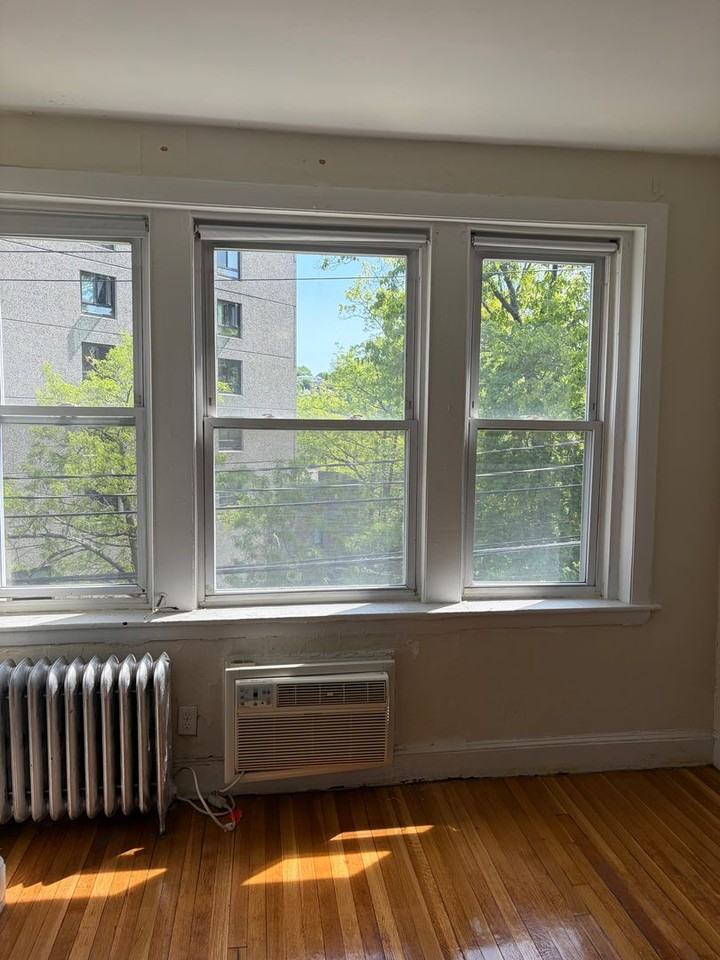 33 Lancaster St - Photo 5 of 10