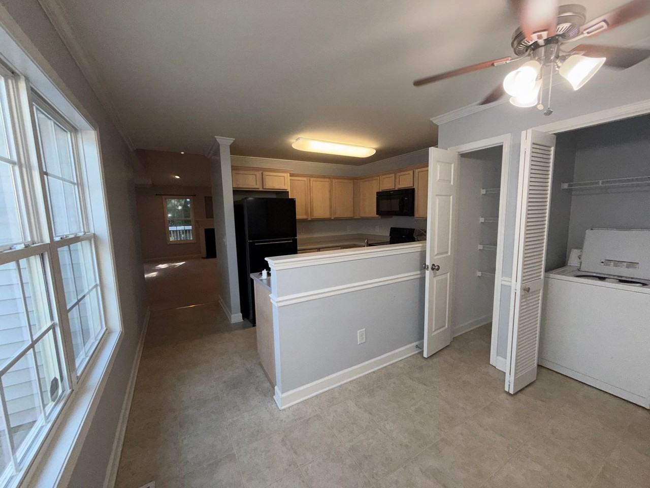 605 Westpark Ct - Photo 6 of 13