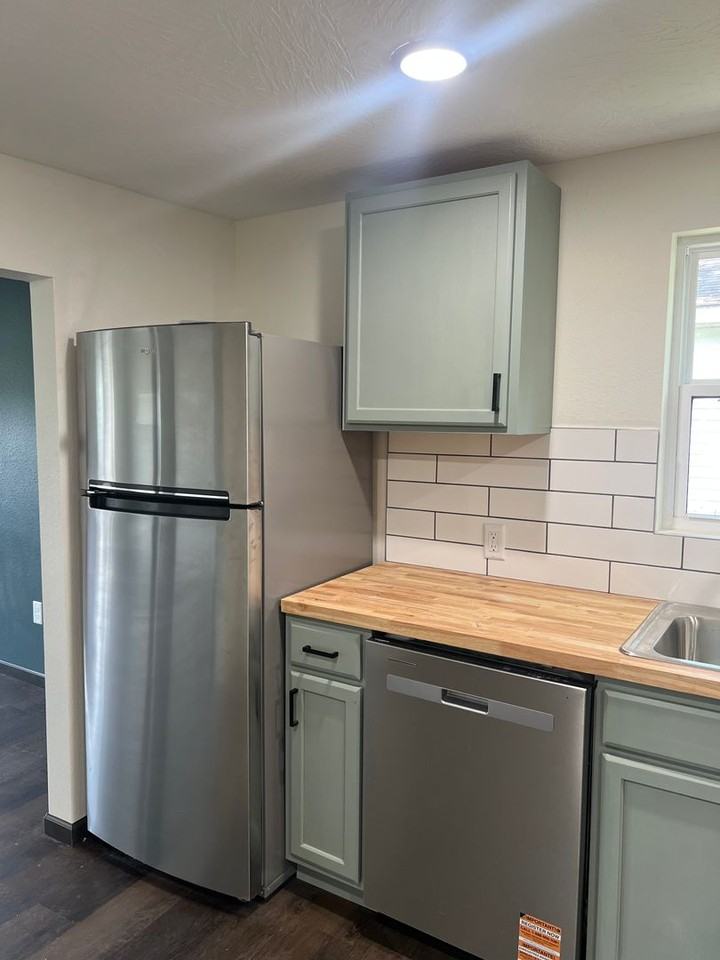 506 Texas Ave - Photo 7 of 14
