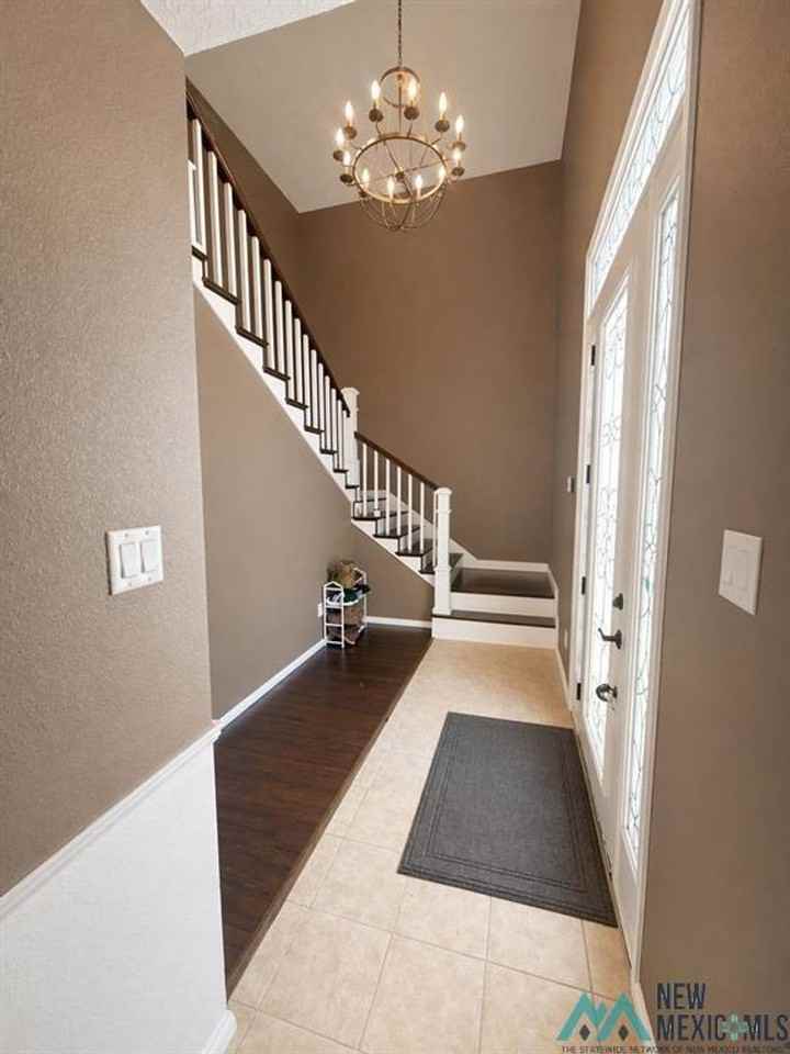 920 Colonial Pkwy - Photo 4 of 27