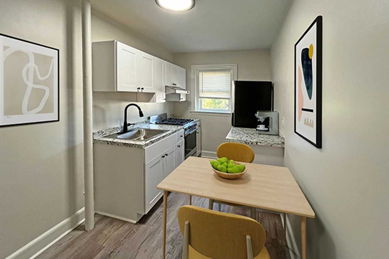 95 Adams St - Photo 2 of 9