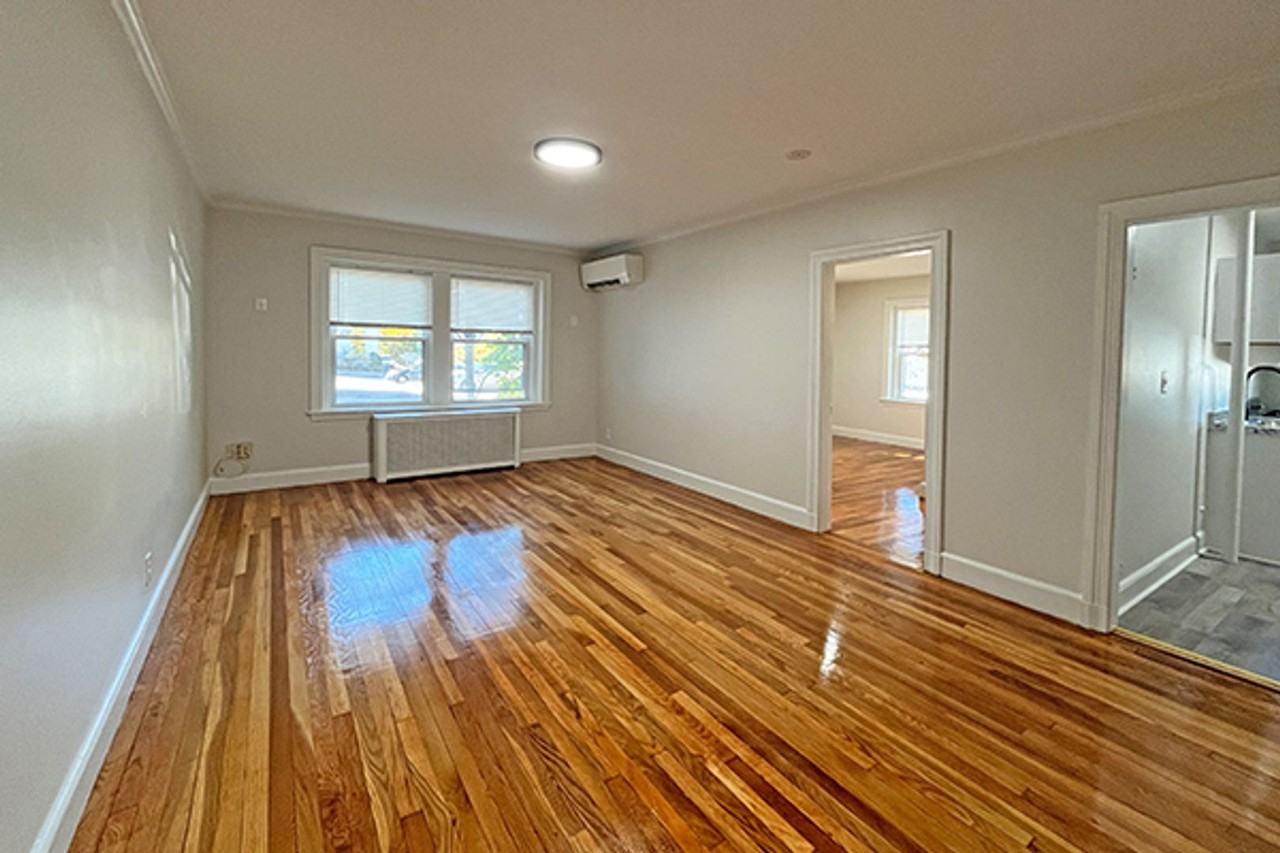 95 Adams St - Photo 6 of 9