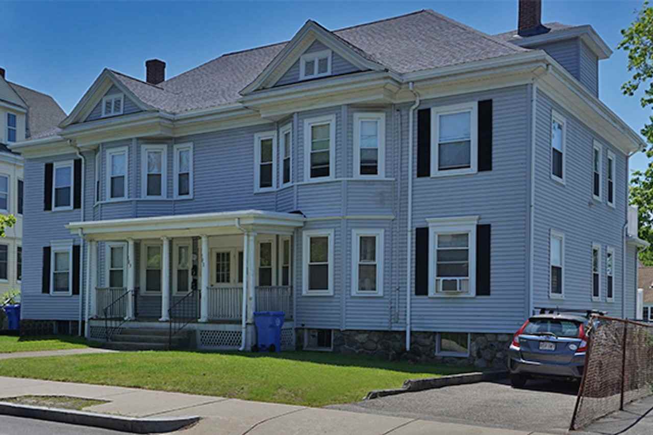 381 Crescent St - Photo 6 of 8
