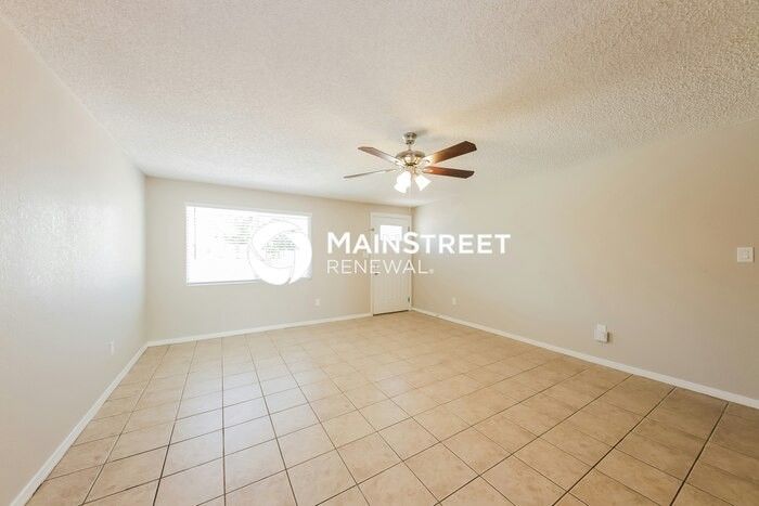 6343 W Cypress St - Photo 5 of 16