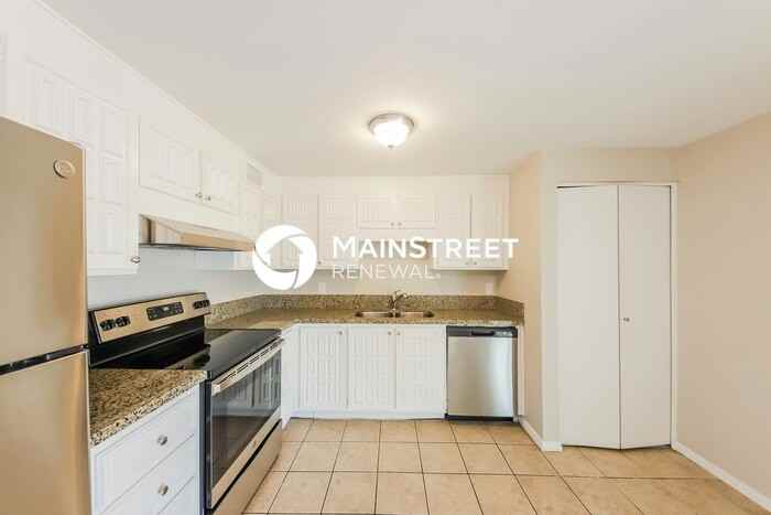 6343 W Cypress St - Photo 7 of 16