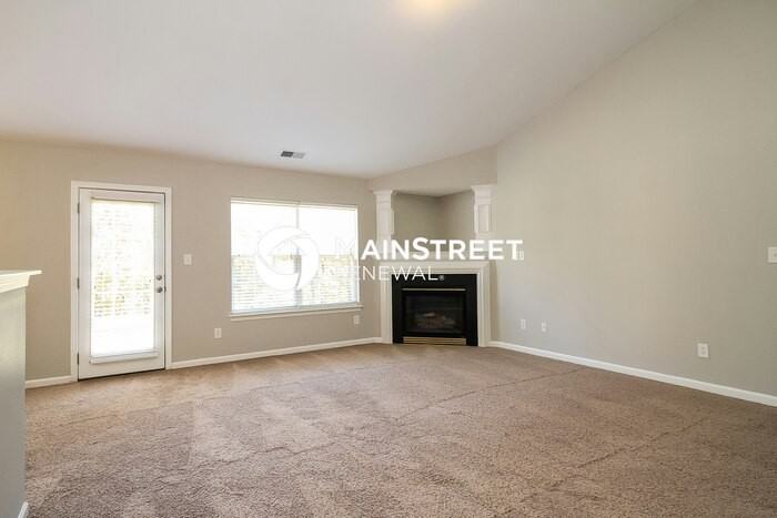 445 Bangor Dr - Photo 2 of 16