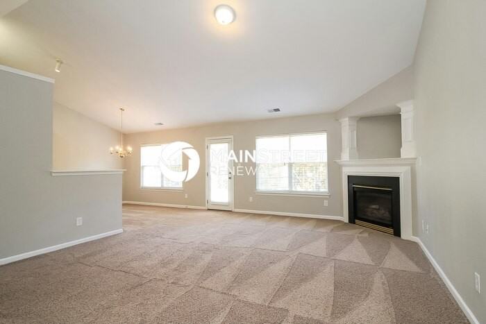 445 Bangor Dr - Photo 3 of 16