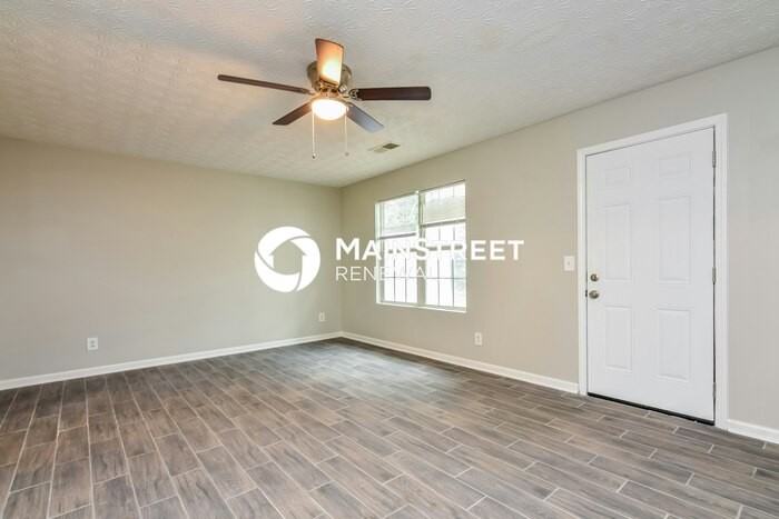 5811 Strathmoor Manor Cir - Photo 5 of 15