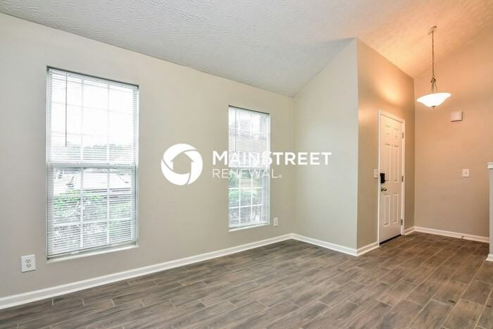 5811 Strathmoor Manor Cir - Photo 6 of 15