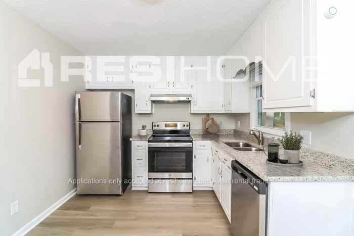 96 Meek Dr - Photo 2 of 16
