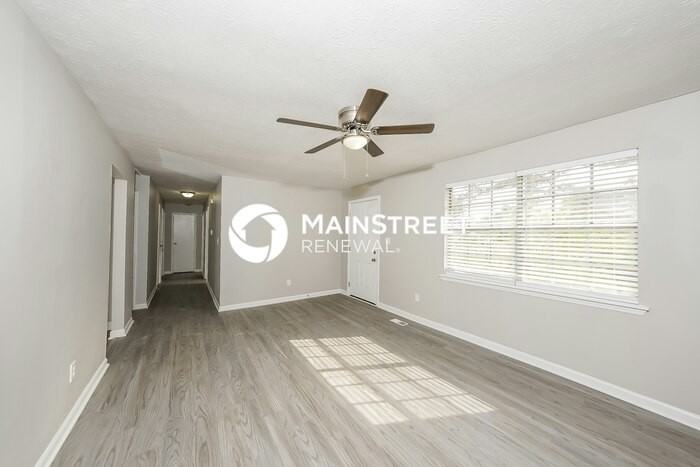 617 Princess Ln - Photo 5 of 17