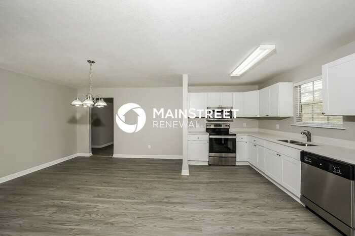617 Princess Ln - Photo 6 of 17