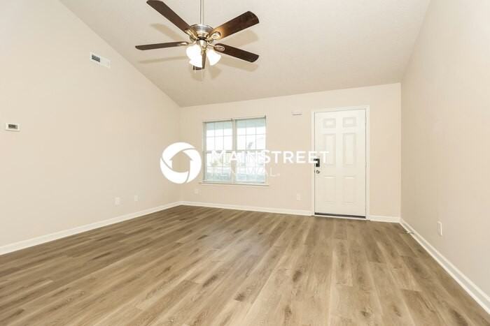 1609 Tellico Ave - Photo 3 of 16