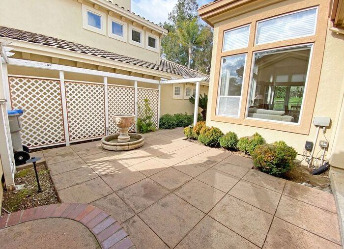 5821 Killarney Cir - Photo 2 of 38