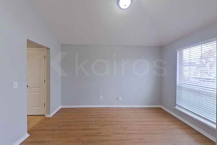 1128 Pikes Peak Dr - Photo 2 of 22