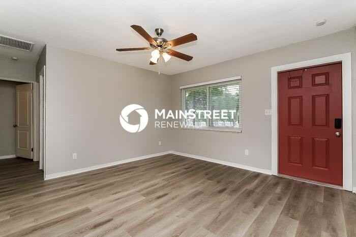 5957 Mckee Lake Dr N - Photo 2 of 16