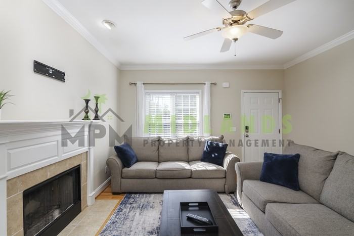3875 Timberlane Dr - Photo 4 of 19