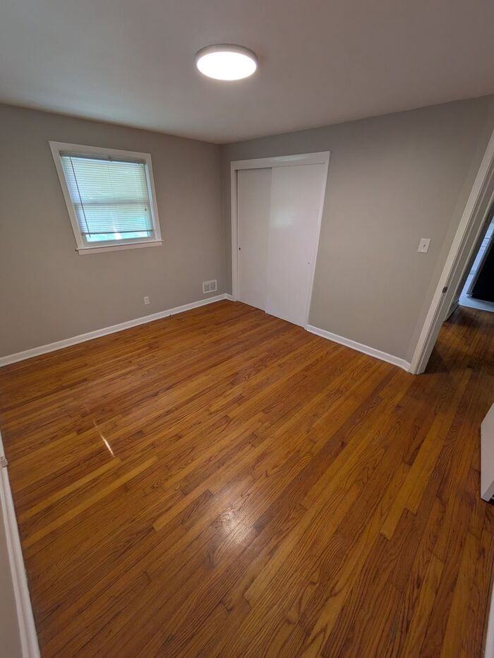 1080 16th Ave Nw - Photo 4 of 6