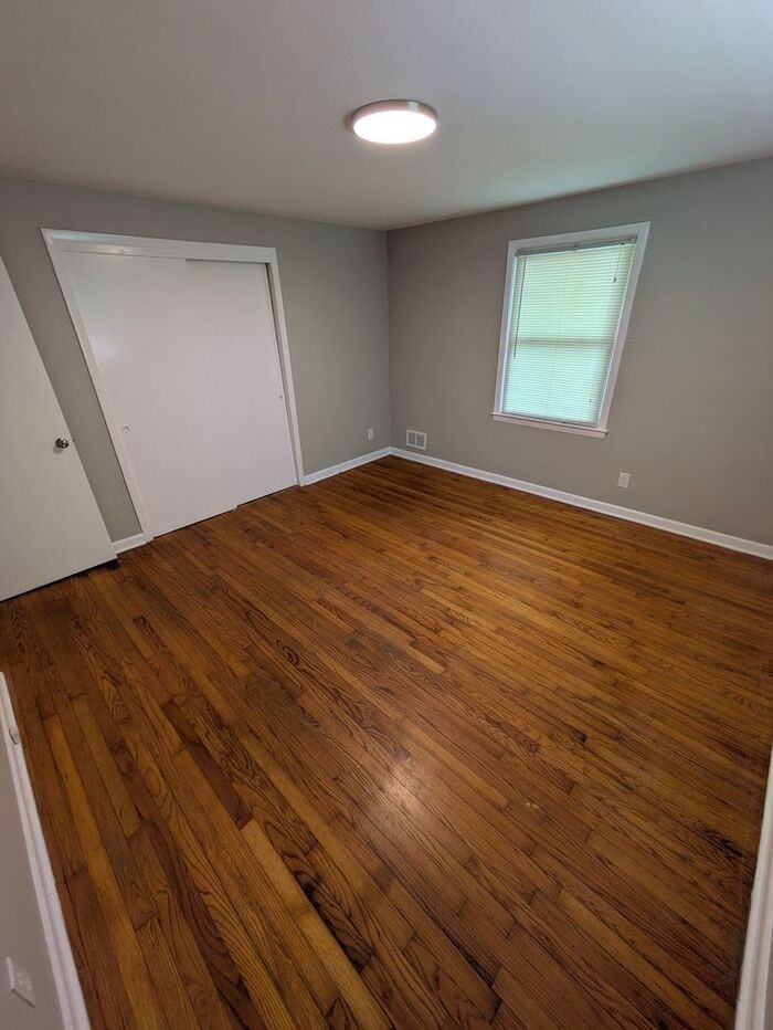 1080 16th Ave Nw - Photo 5 of 6