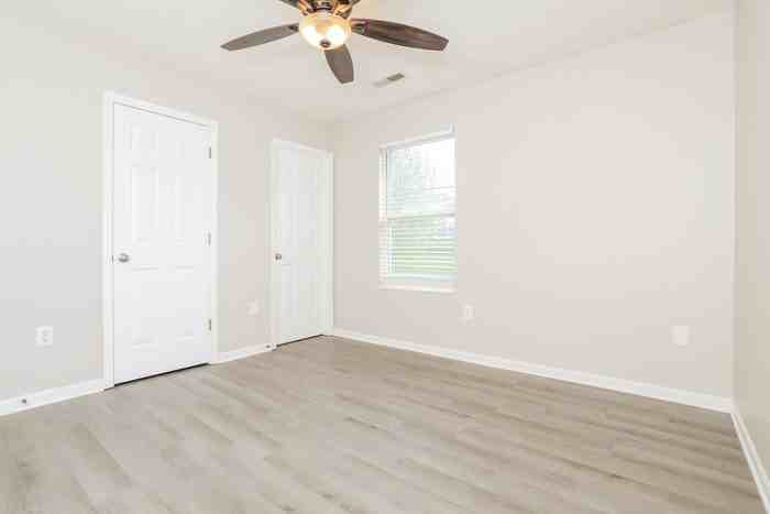 345 Forge Dr - Photo 6 of 12