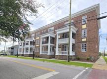 301 Bank St #B - Photo 1 of 1
