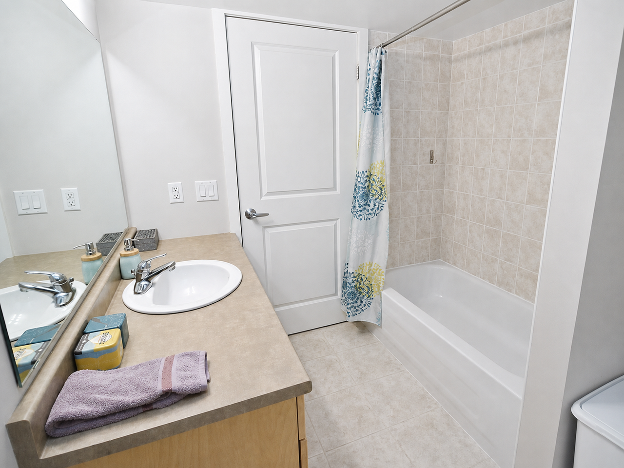 138 Somerset Street West #711 - Photo 7 of 10