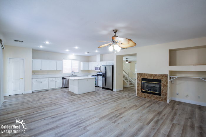 11074 Caramel Crest Ct - Photo 4 of 18