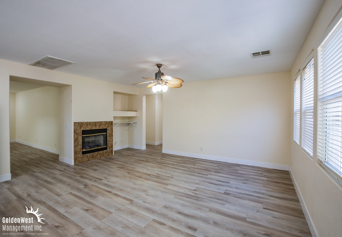 11074 Caramel Crest Ct - Photo 5 of 18