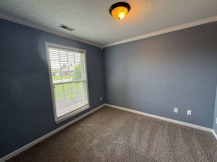 137 Clover Ridge Dr - Photo 7 of 33