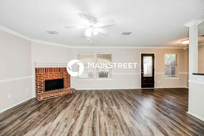 1202 Starpoint Ln - Photo 2 of 15