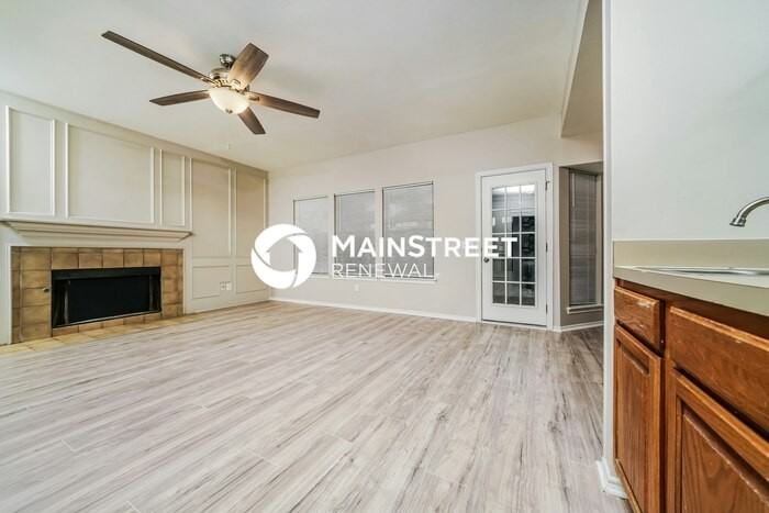 1001 Country Ln - Photo 6 of 16