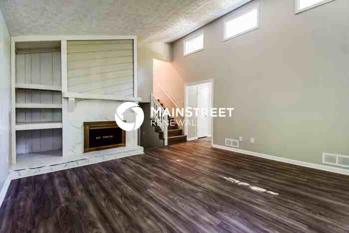 6855 Red Maple Dr - Photo 3 of 18